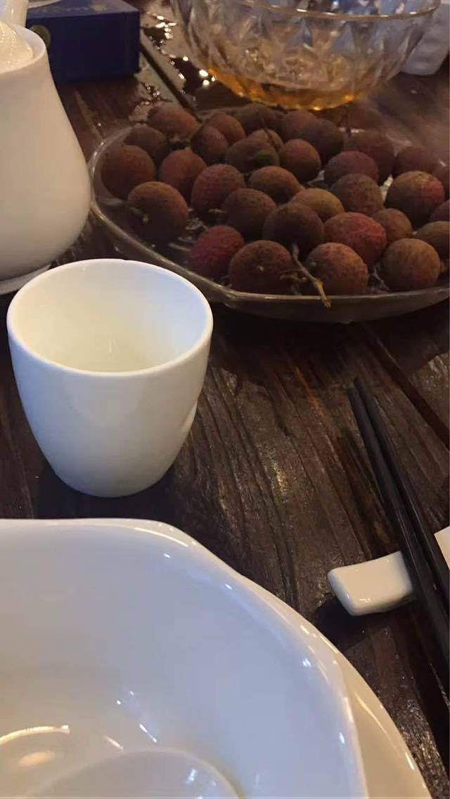 贵县人家美食城