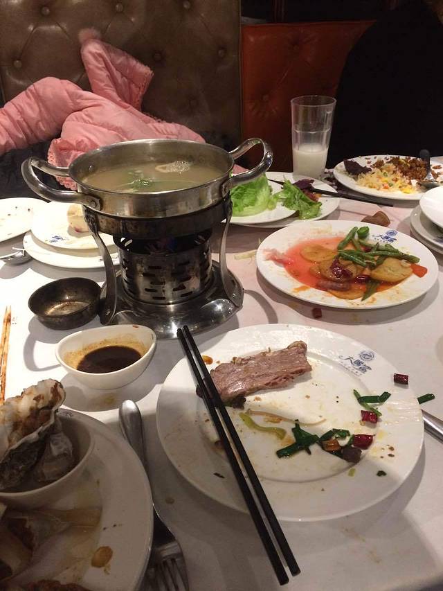 大嘴鲨海鲜烤肉火锅自助餐厅(颍州万达五店)