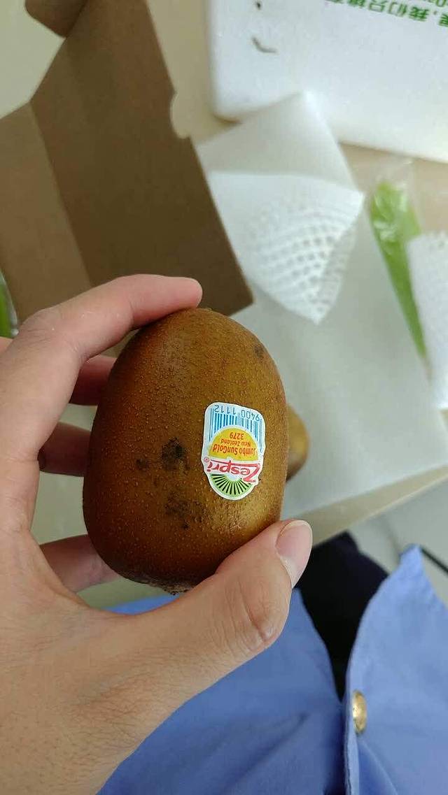 来伊份(港沿镇港沿公路店)