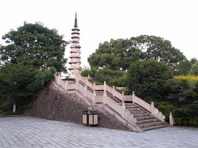 观音寺白塔