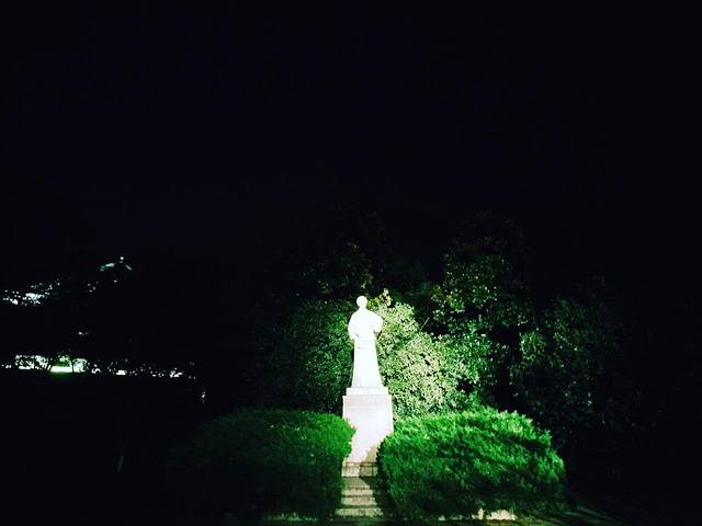 面对面海鲜面馆