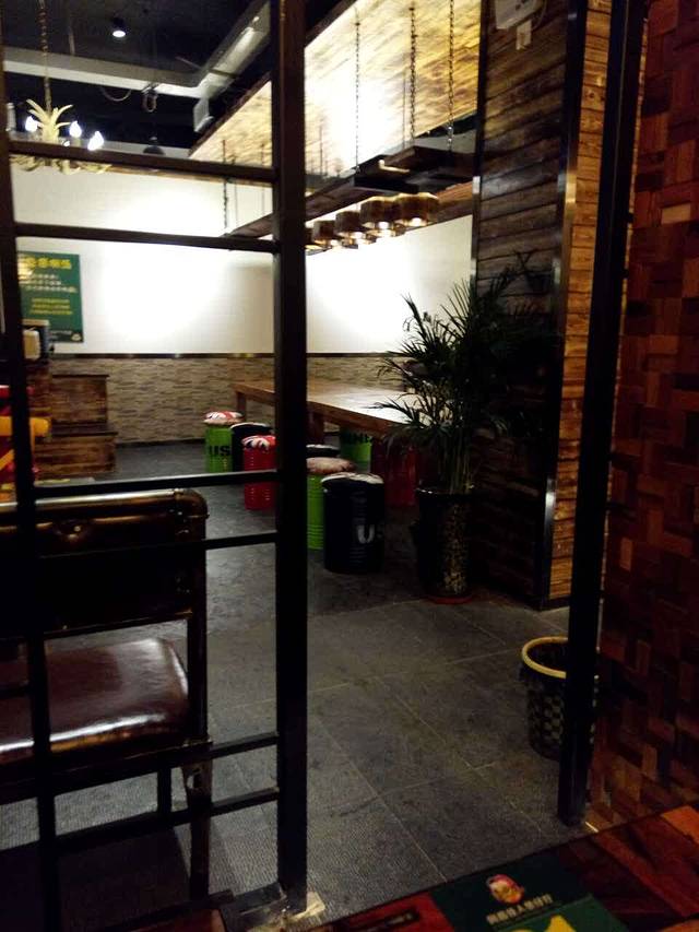 炉火阿昌牛腩煲仔饭(信阳总店)