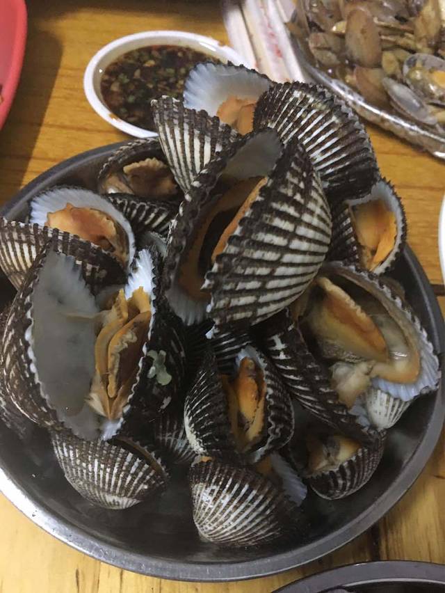 搭凳烤湛江生蚝(龙腾路店)