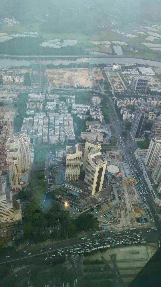 瑞吉酒店·Social秀餐厅·云端自助·俯瞰湾区