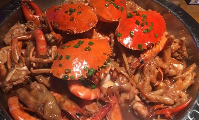 胖哥俩肉蟹煲(港惠店)