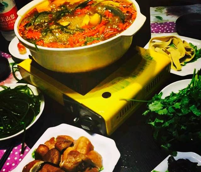 美味居(明珠二路店)