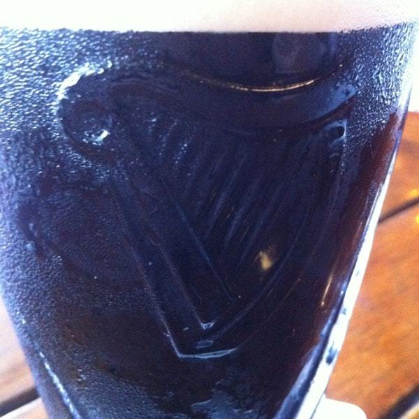 Rattle n Hum Bar & Grill