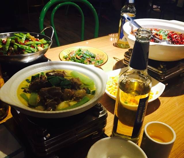 亲青菜食尚餐厅(公安店)