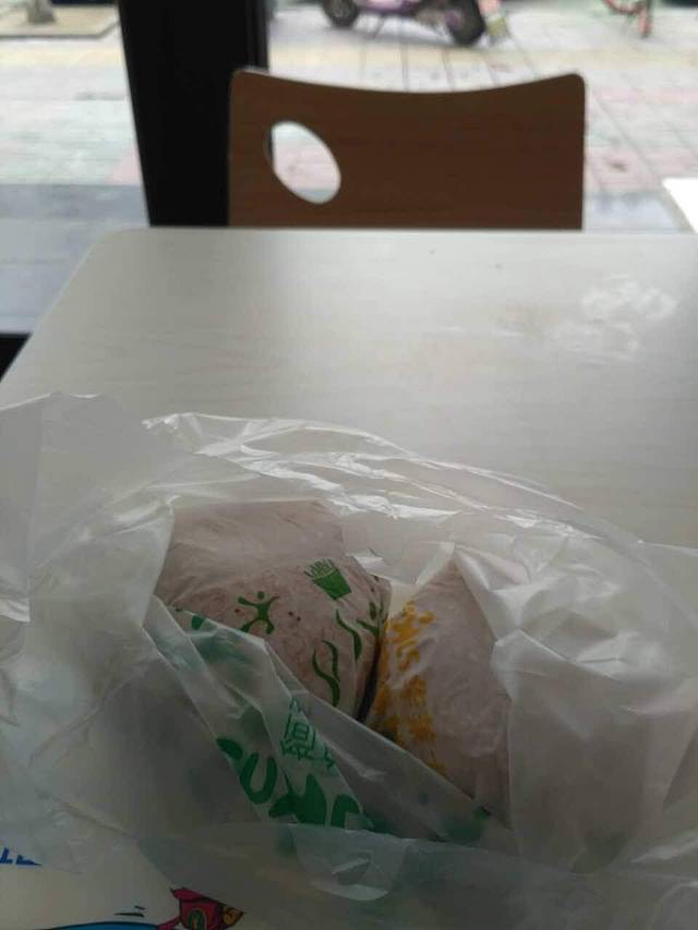 华莱士·全鸡汉堡(唐人街餐厅)