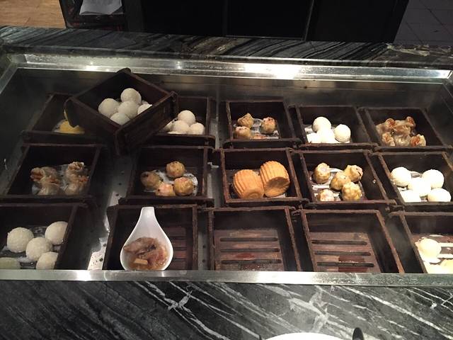 云顶旋转自助景观餐厅