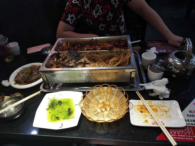 珍味小筑烤全鱼(万达广场店)