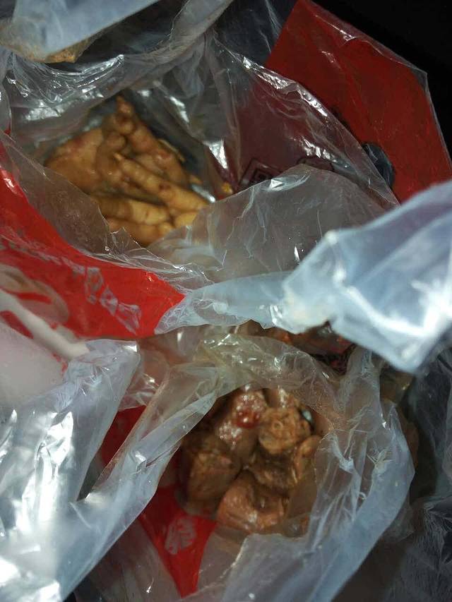 绝味鸭脖(浒关大润发店)