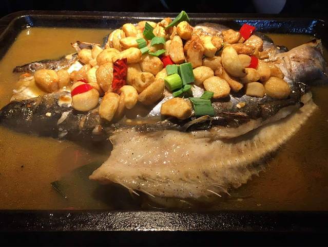 探鱼·鲜青椒爽麻烤鱼(右一城店)