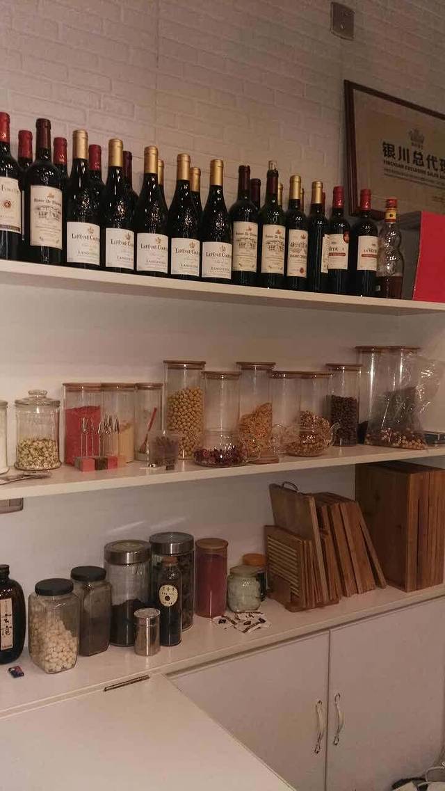 绿门咖啡馆GreenDoor(银川西夏万达广场店)