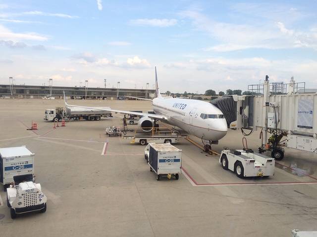 霍普金斯国际机场