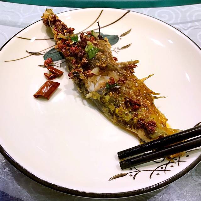 胡氏银河鲜鱼庄(莲湖路店)