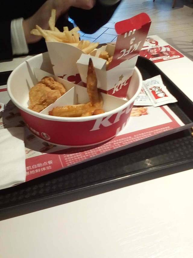 肯德基(嵊州世纪联华店)