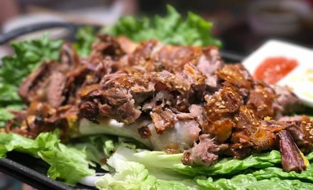 天山依莎古丽葡萄园烧烤餐厅