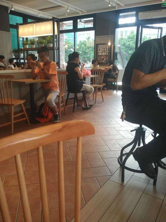 肯德基(连州大道店)