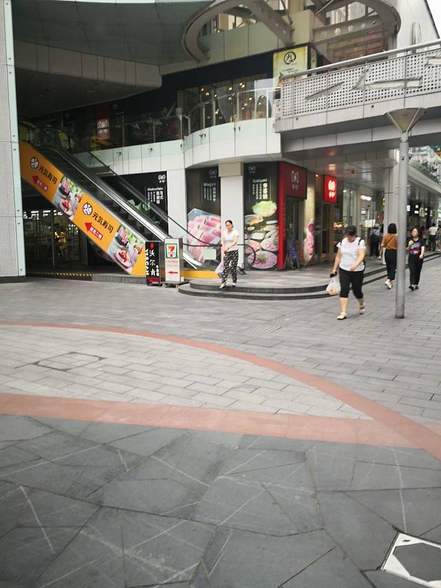 2021吴江路步行街购物攻略,上海吴江路