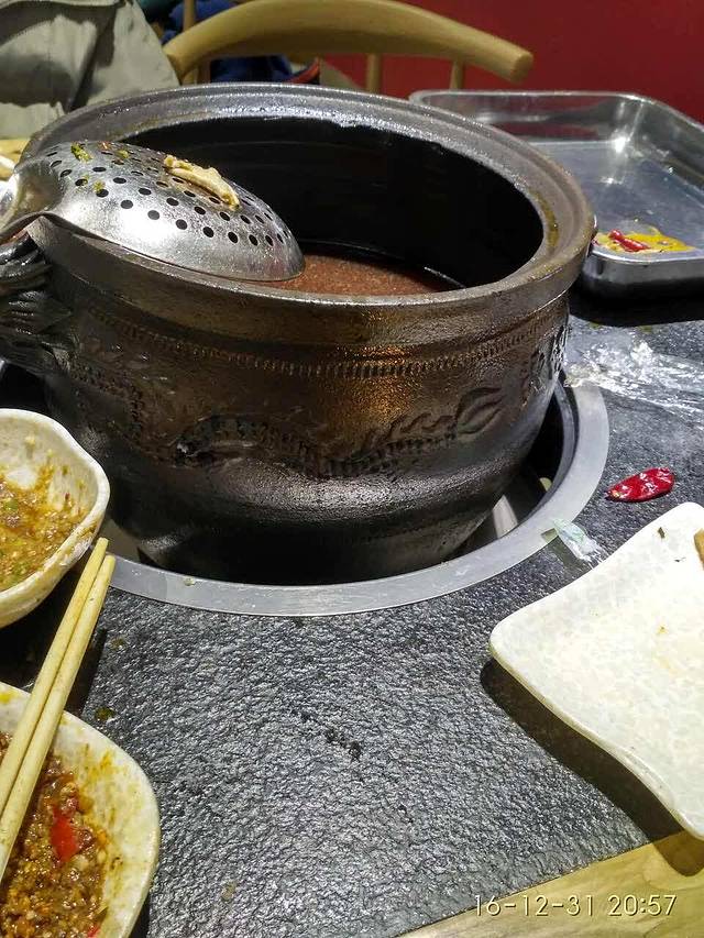 烫锅鲜砂锅串串(武胜路店)