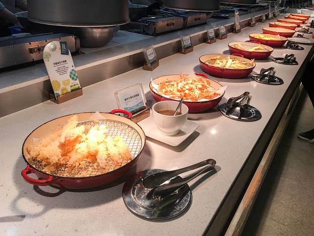 飨食天堂(高雄三多店)