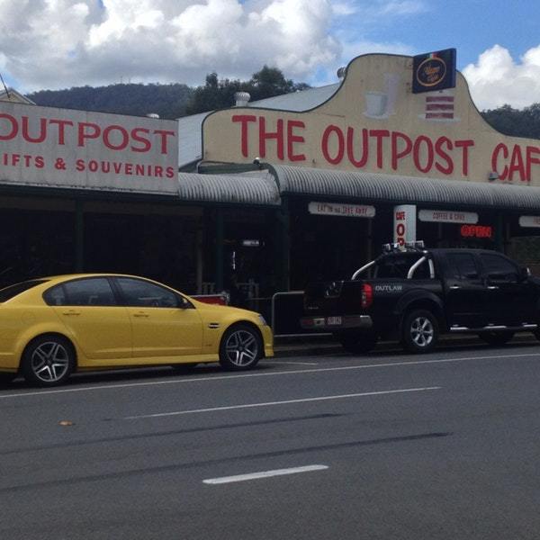 乡村大妈铁锅焖面烩菜(二水厂总店)