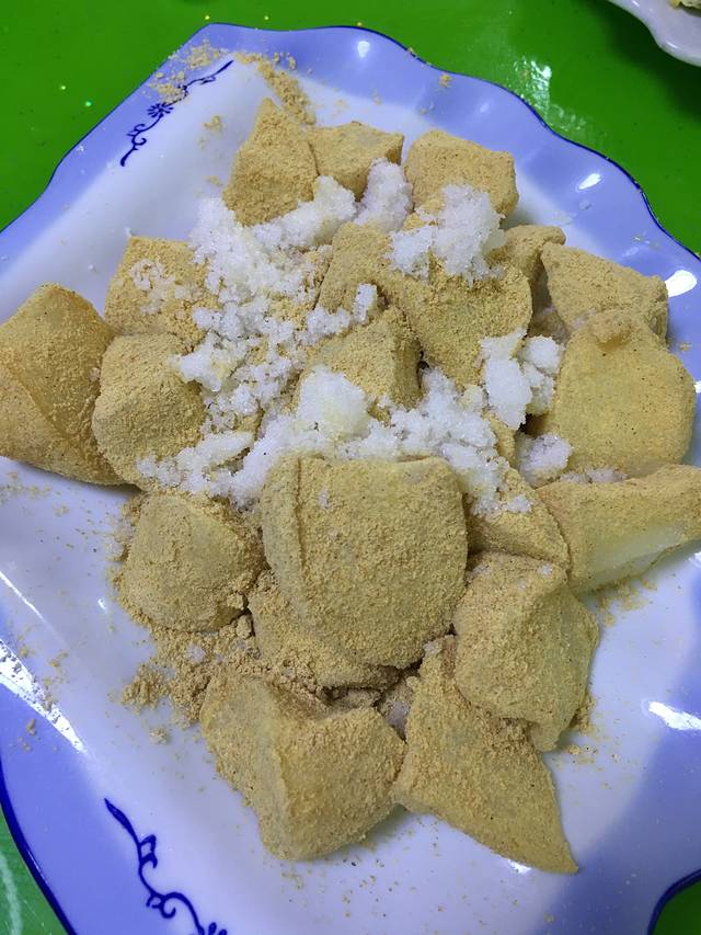 薄利东北农家菜