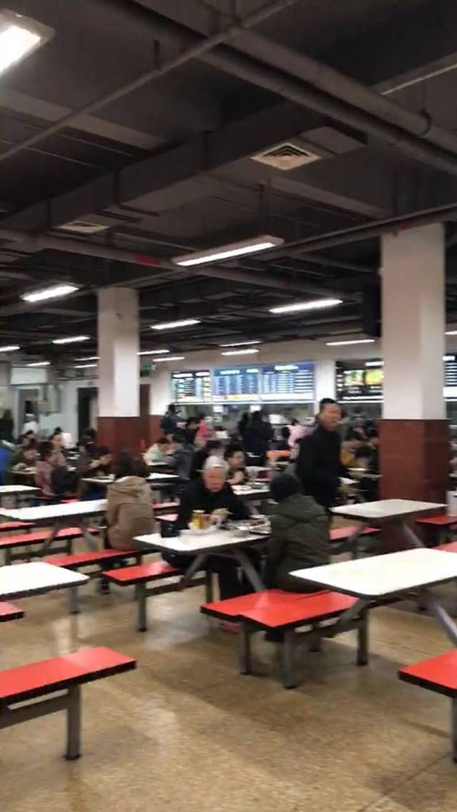 北京工商大学-东区食堂