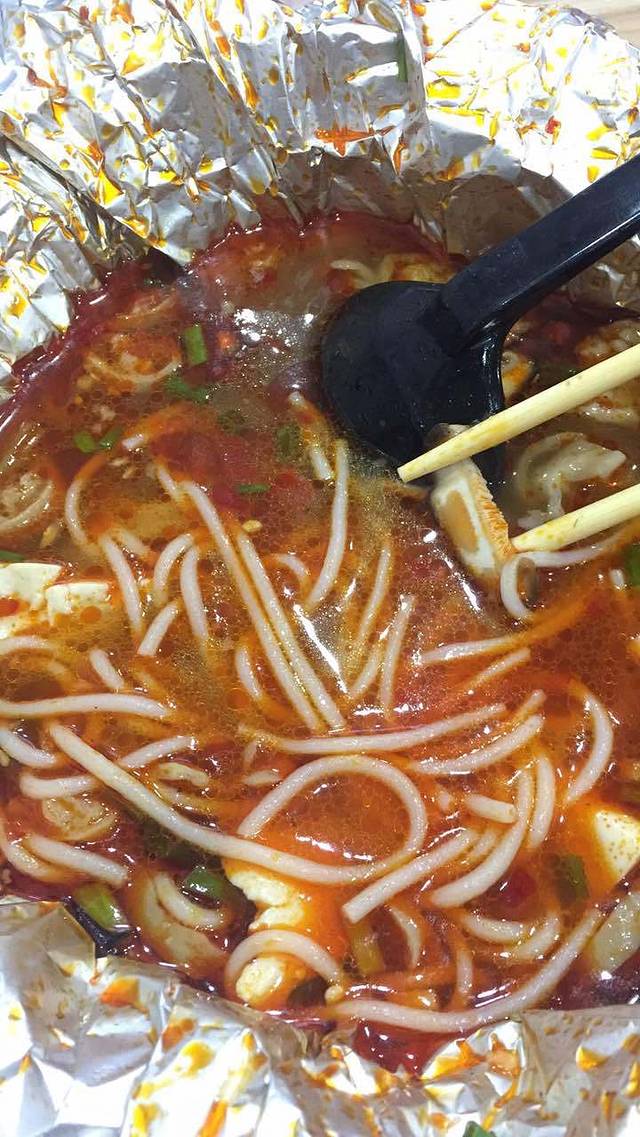 巴山兄弟锡纸花甲米线(新南门店)