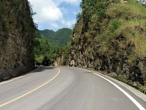 万洲牛肉干(太白路店)