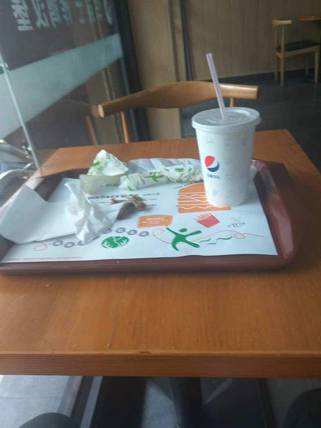 华莱士·全鸡汉堡(南雄店)