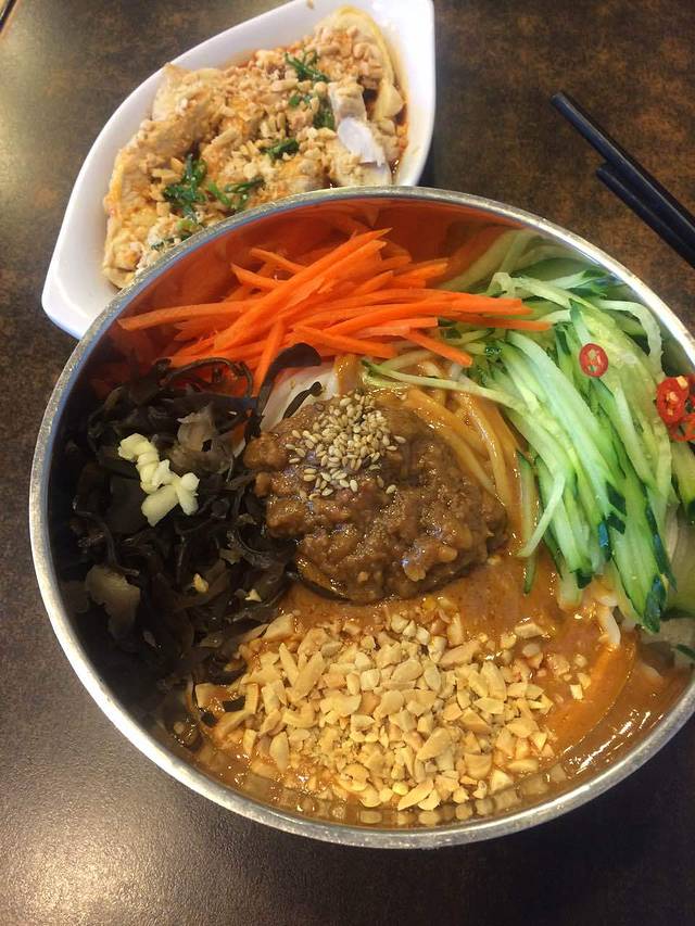 灵芝妹子海鲜米线(南石道街店)