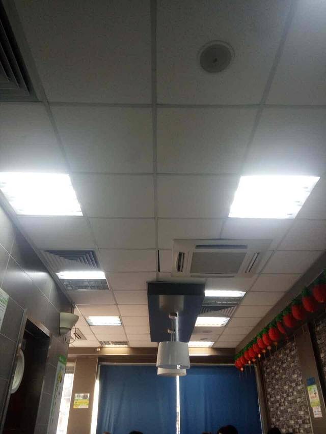 华莱士·全鸡汉堡(灌南店)