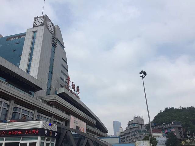 贵阳火车站-广场