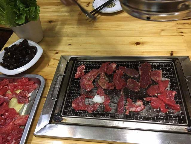 农夫烤牛肉总店