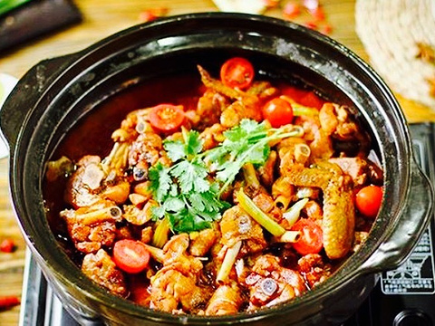 金越火锅鸡鸡煲