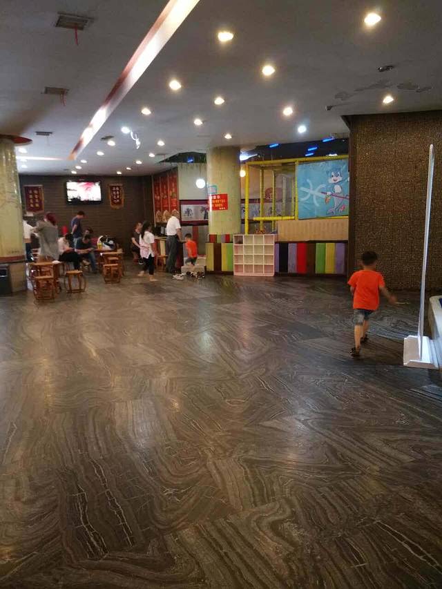 三锅演义(凌云路店)