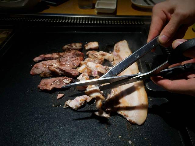 方氏猪六福韩情烤肉(新天地店)