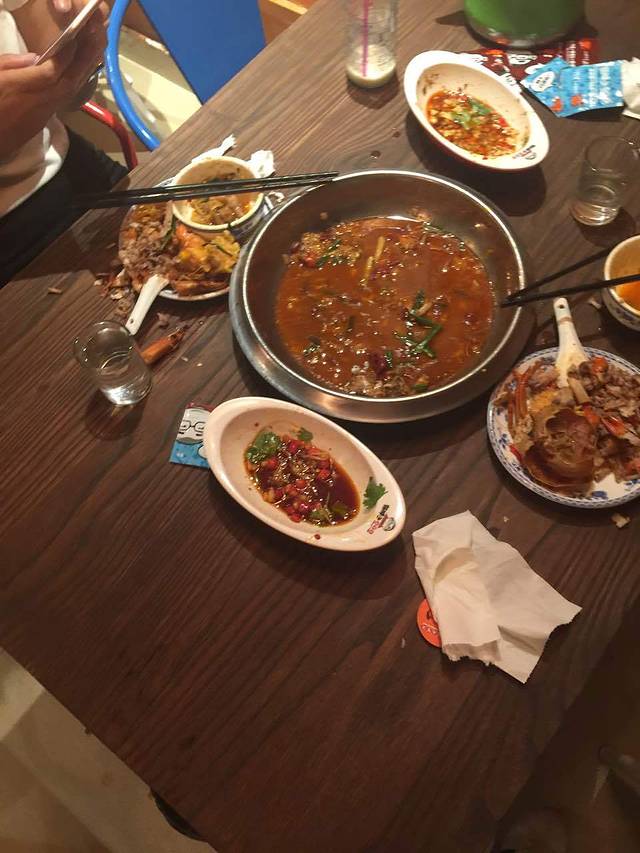 赖胖子肉蟹煲(中山路百盛店)