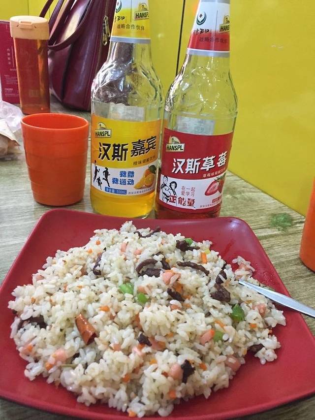 许西美食一条街