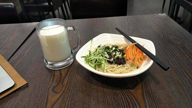 南粉北面(T3航站楼店)