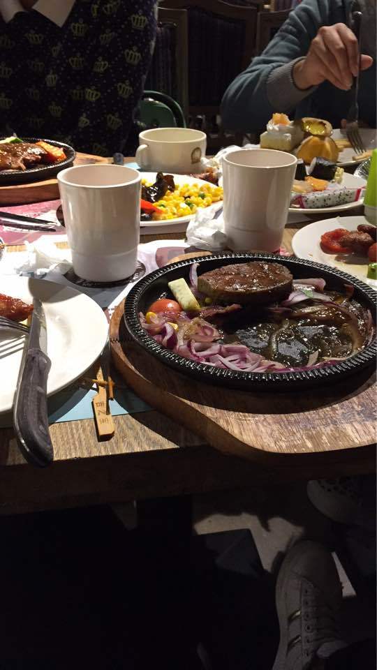 霞启牛排自助餐厅