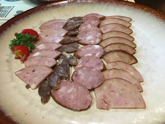 哈尔滨中央大街马迭尔宾馆·马迭尔德式西餐精酿啤酒屋