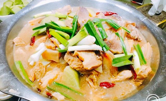 信阳食府(城东路店)