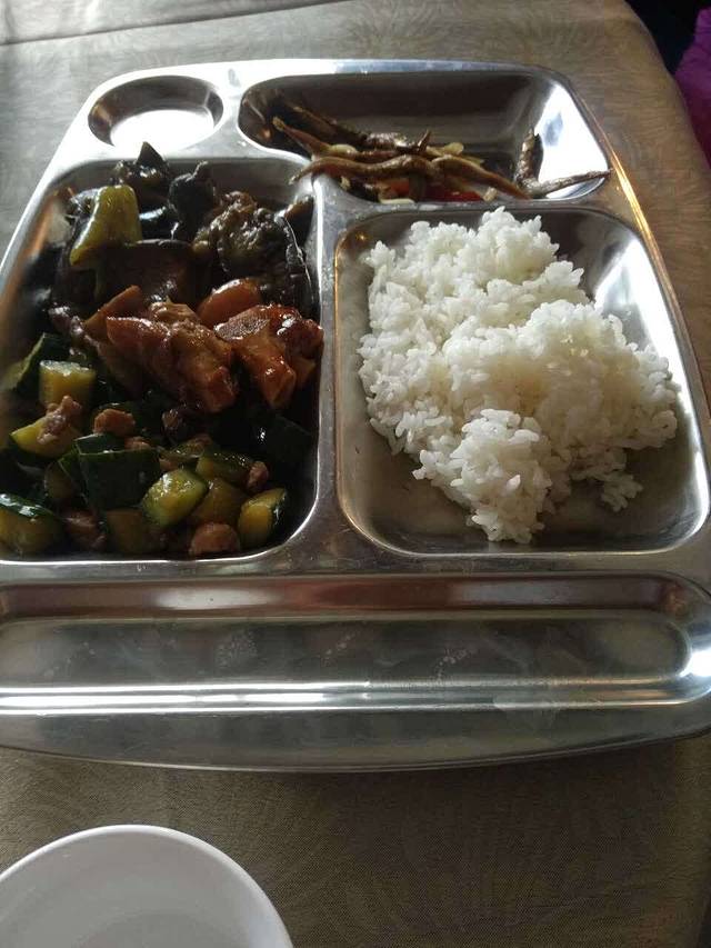 新广开·海鲜鲁菜·非遗渔家宴(苗岭路店)