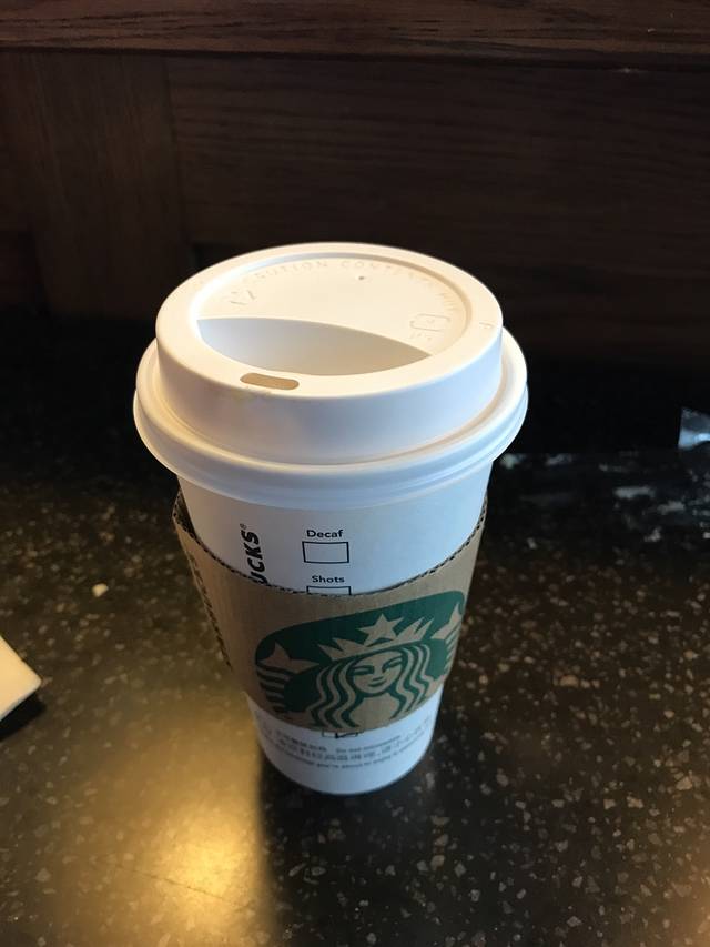 星巴克(无锡硕放机场T2出发层店)