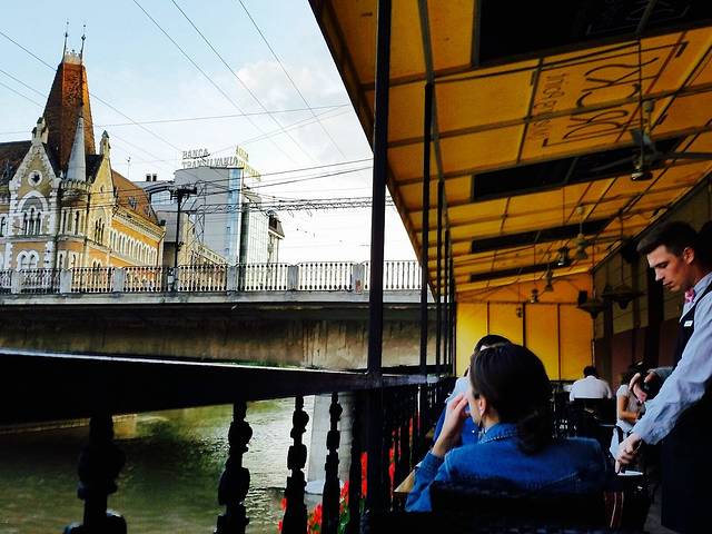 Bricks - Meating Point