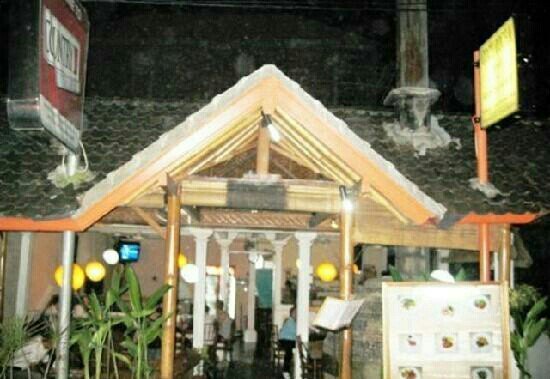 Coco Restaurant & Bar