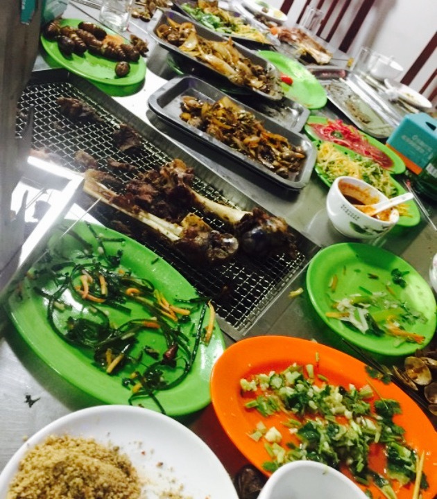 溪溪蒙古烤羊腿(东大二店)